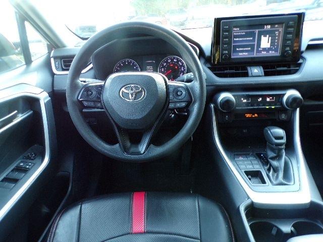 Toyota RAV4 LE AWD (Natl) 2019