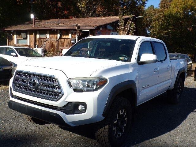 Toyota Tacoma TRD Off Road Double Cab 6' Bed V6 4x4 AT (Natl) 2017