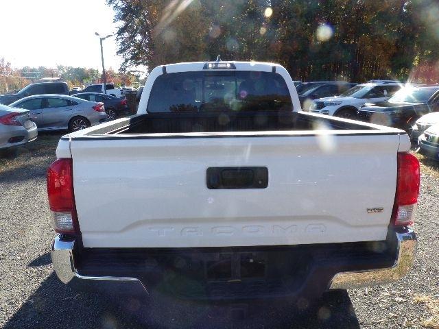 Toyota Tacoma TRD Off Road Double Cab 6' Bed V6 4x4 AT (Natl) 2017