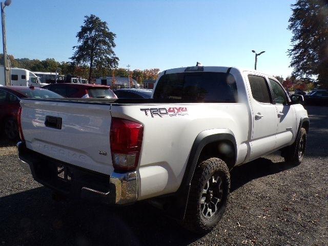 Toyota Tacoma TRD Off Road Double Cab 6' Bed V6 4x4 AT (Natl) 2017