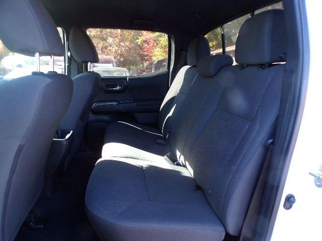 Toyota Tacoma TRD Off Road Double Cab 6' Bed V6 4x4 AT (Natl) 2017