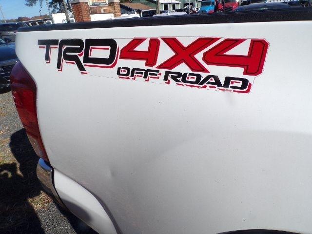 Toyota Tacoma TRD Off Road Double Cab 6' Bed V6 4x4 AT (Natl) 2017