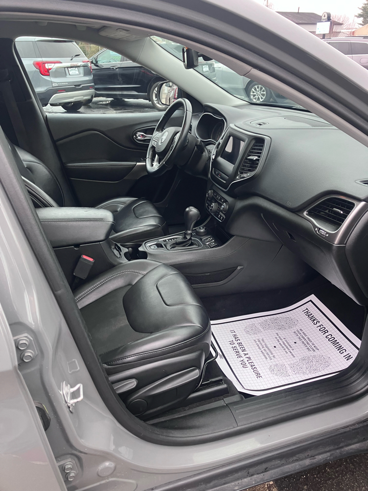 Jeep Cherokee Latitude Plus 4WD 2019