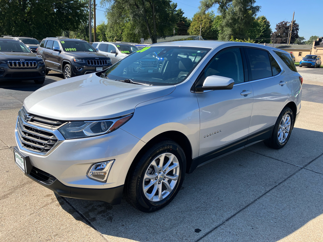 2020 Chevrolet Equinox LT photo 3