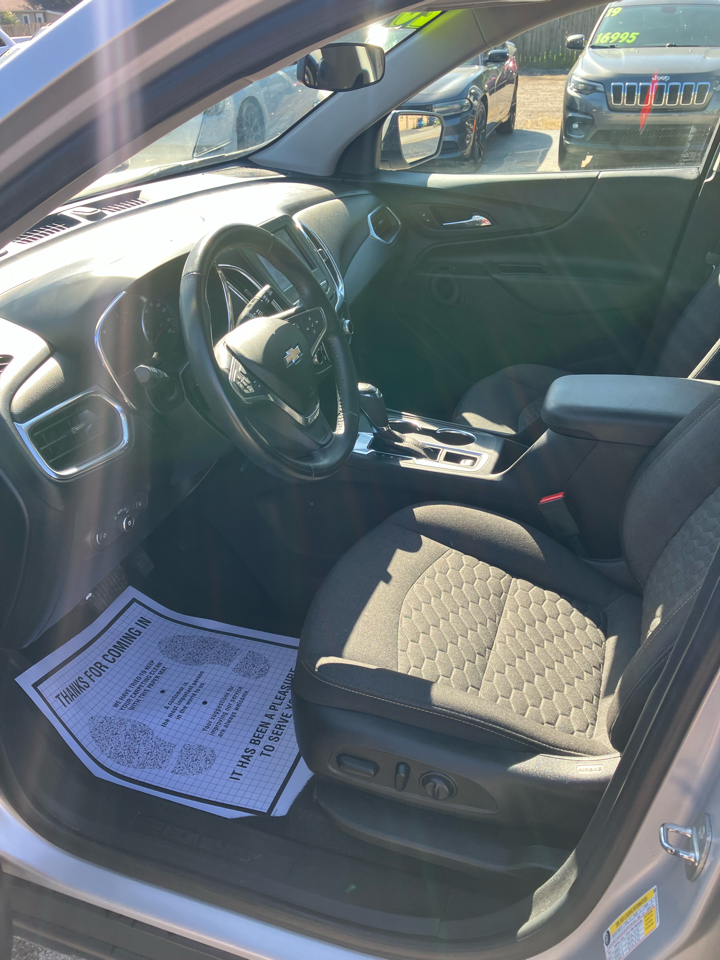 2020 Chevrolet Equinox LT photo 8