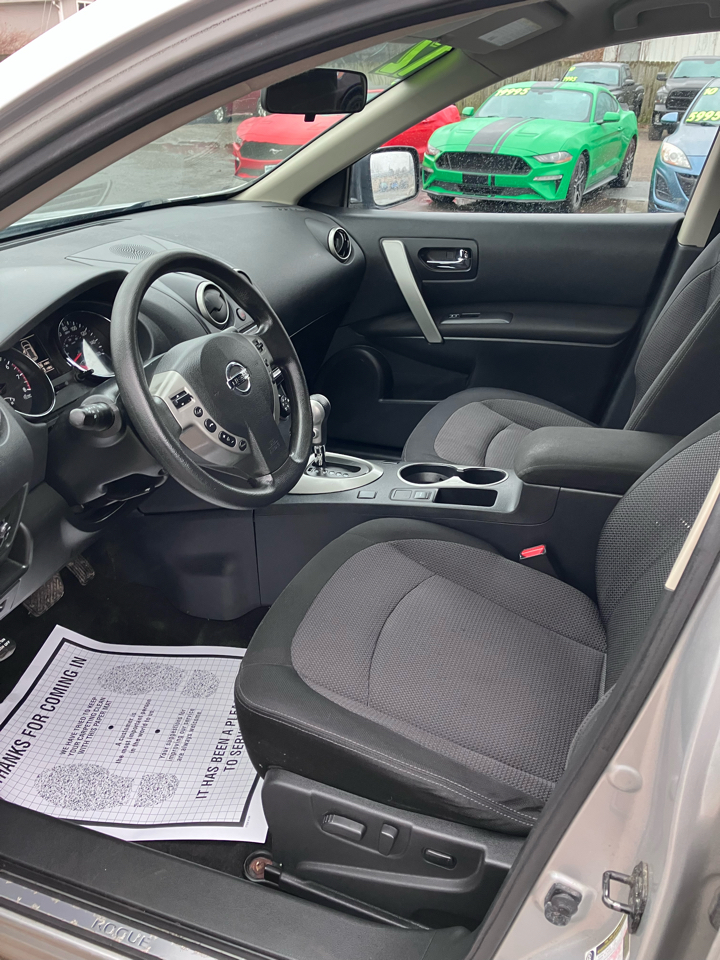 Nissan Rogue S AWD 2012