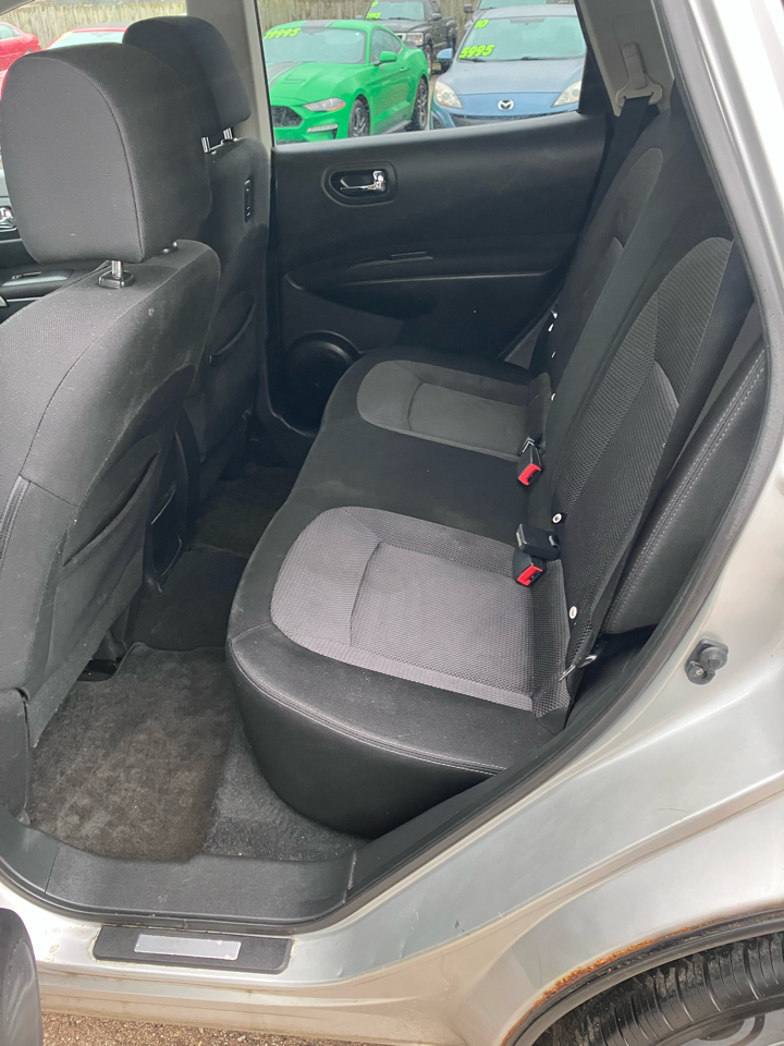 Nissan Rogue S AWD 2012