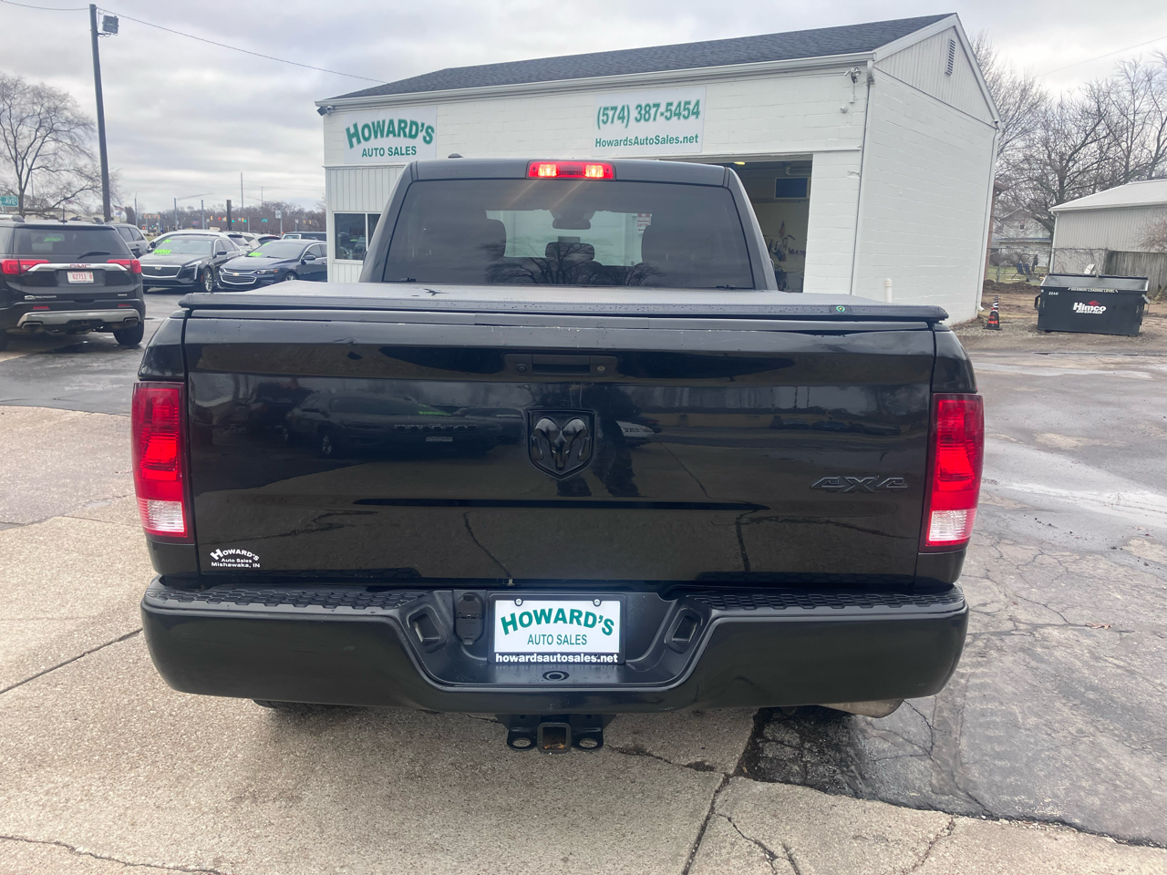 RAM 1500 4WD Crew Cab 140.5" Express 2018