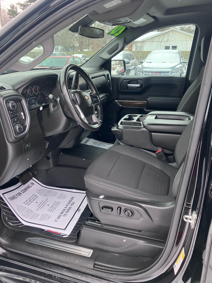 Chevrolet Silverado 1500 4WD Crew Cab 143.5" LT 2020