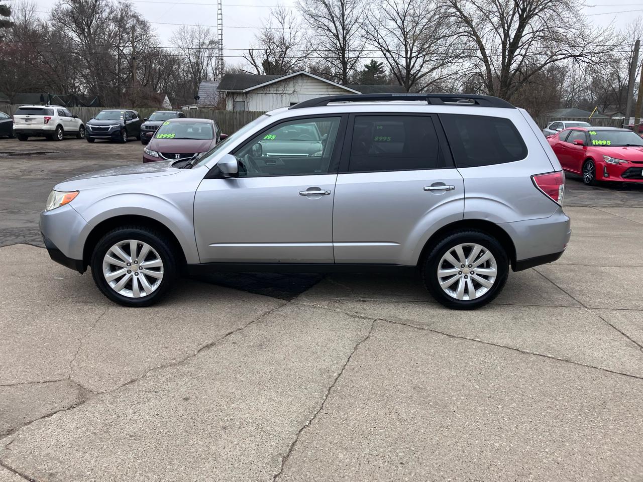 Subaru Forester 2.5X Premium 2012