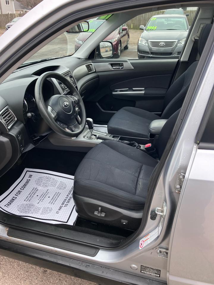 Subaru Forester 2.5X Premium 2012