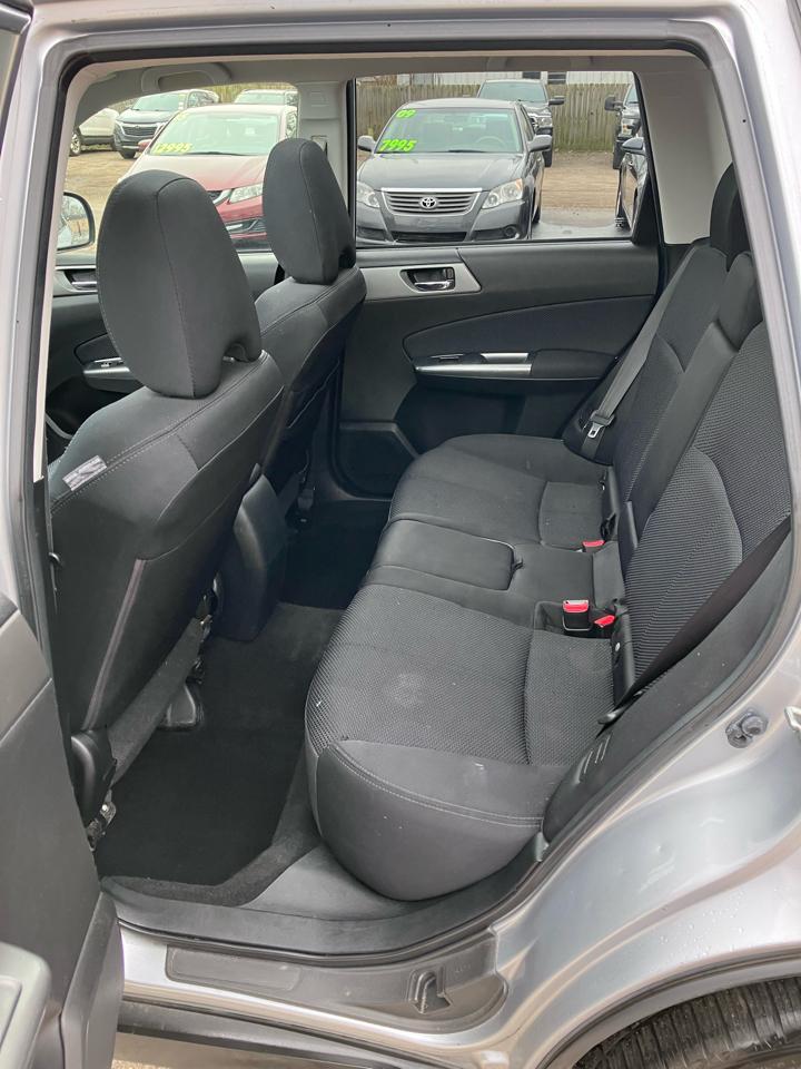 Subaru Forester 2.5X Premium 2012