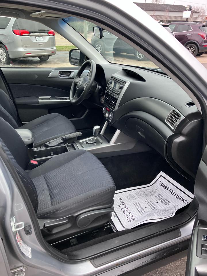 Subaru Forester 2.5X Premium 2012