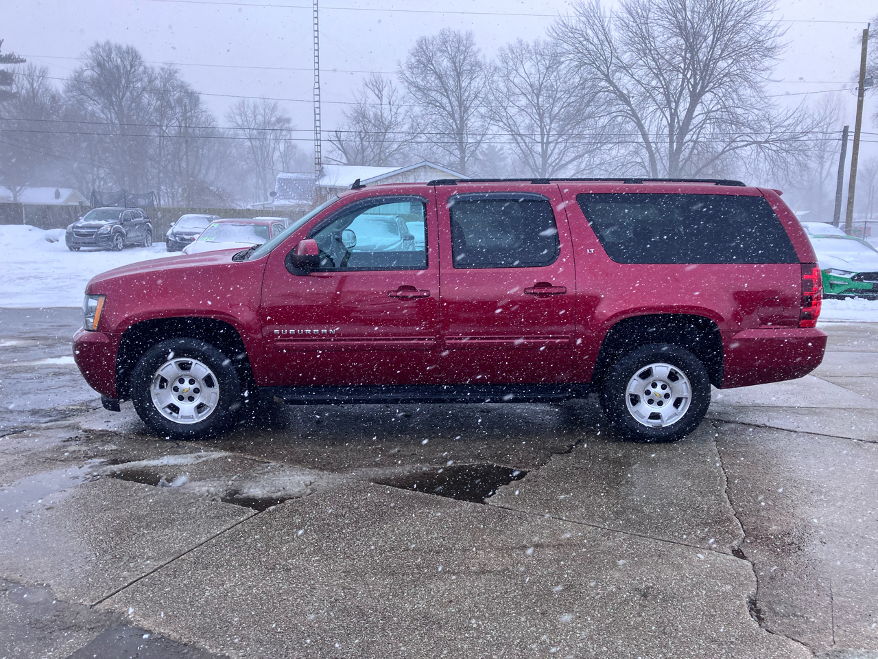 Chevrolet Suburban LT 1500 4WD 2014