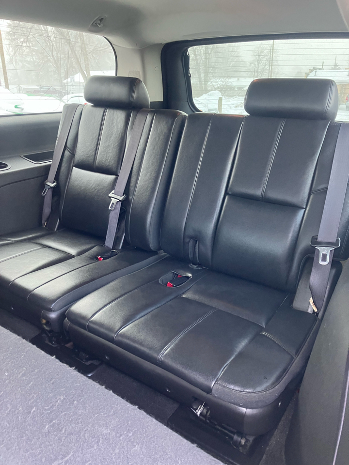 Chevrolet Suburban LT 1500 4WD 2014