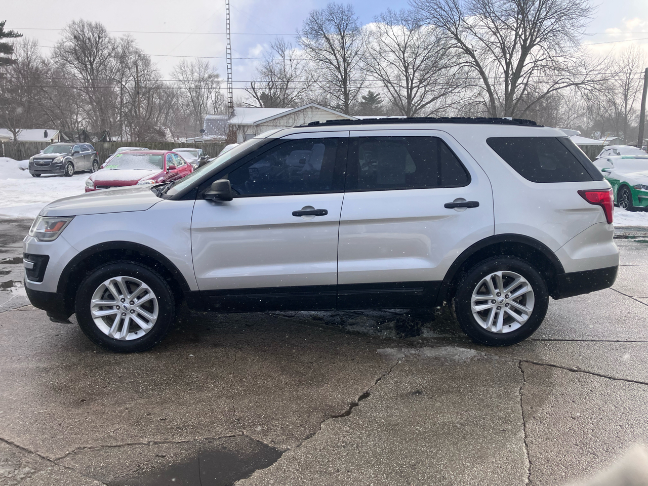 Ford Explorer Base 4WD 2017