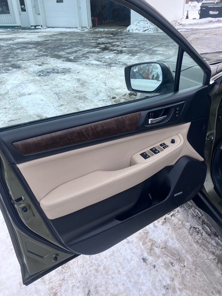 Subaru Outback 2.5i Limited 2015