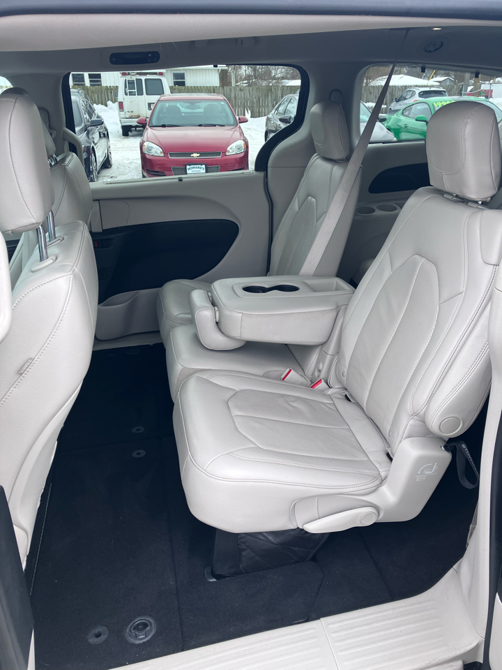 Chrysler Pacifica Touring-L 2018
