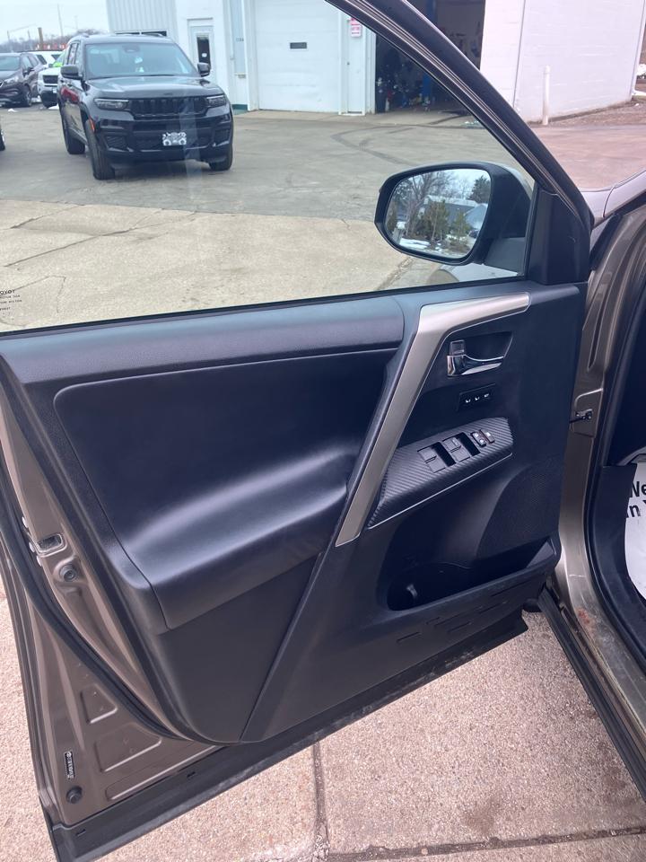 Toyota RAV4 Limited AWD 2013