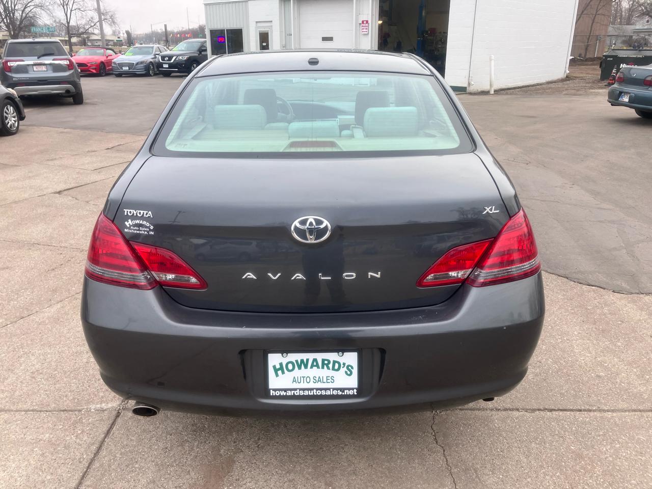 Toyota Avalon Limited 2009