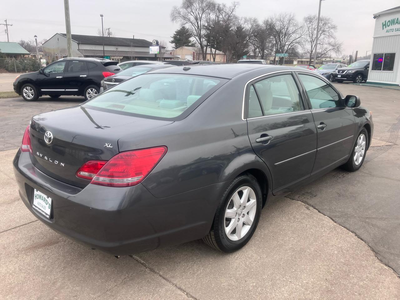 Toyota Avalon Limited 2009