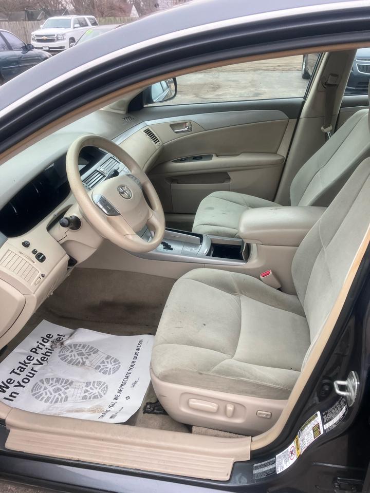 Toyota Avalon Limited 2009