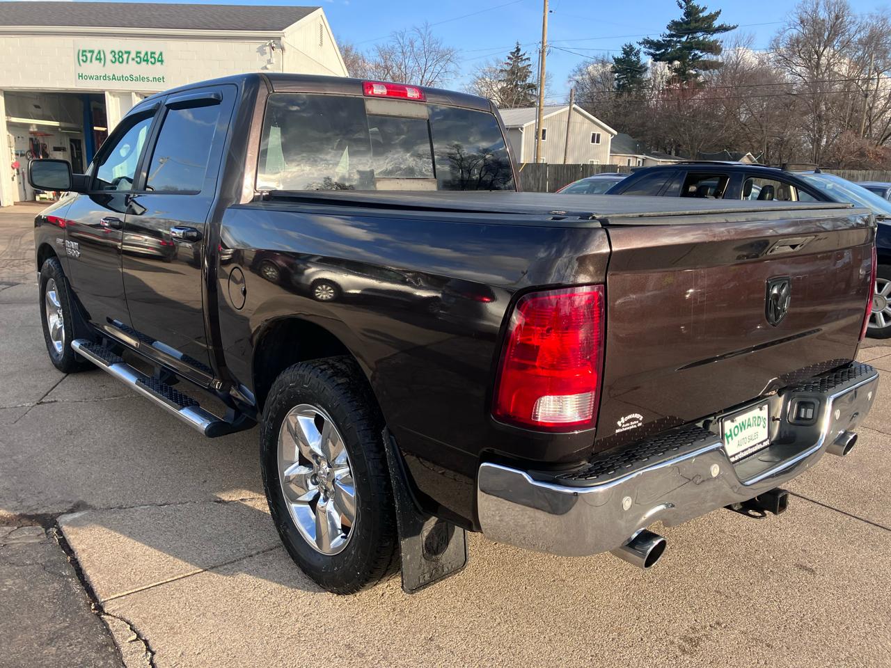 RAM 1500 SLT Crew Cab SWB 4WD 2017