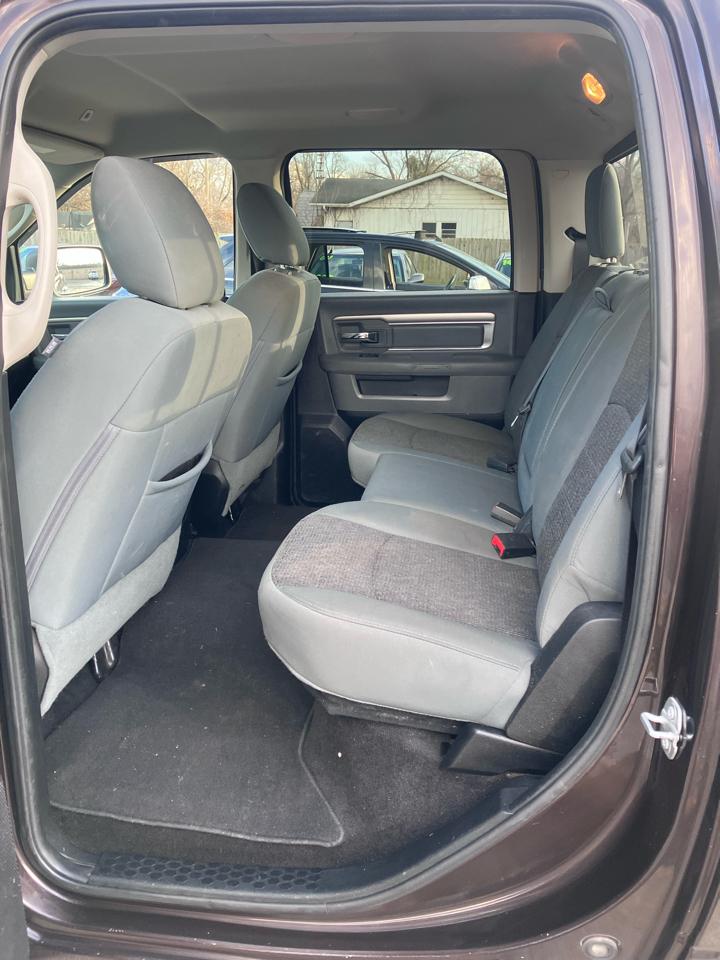 RAM 1500 SLT Crew Cab SWB 4WD 2017