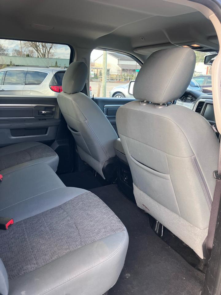 RAM 1500 SLT Crew Cab SWB 4WD 2017