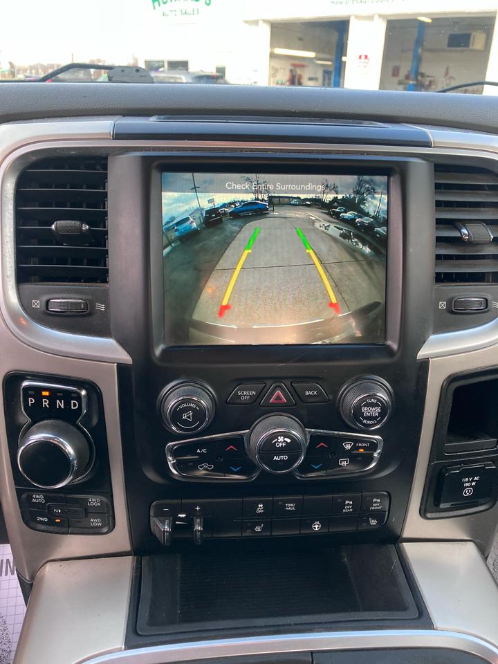 RAM 1500 SLT Crew Cab SWB 4WD 2017