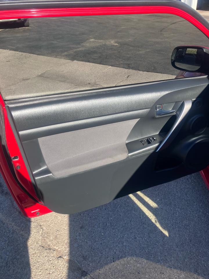 Scion tC Sports Coupe 6-Spd AT 2016