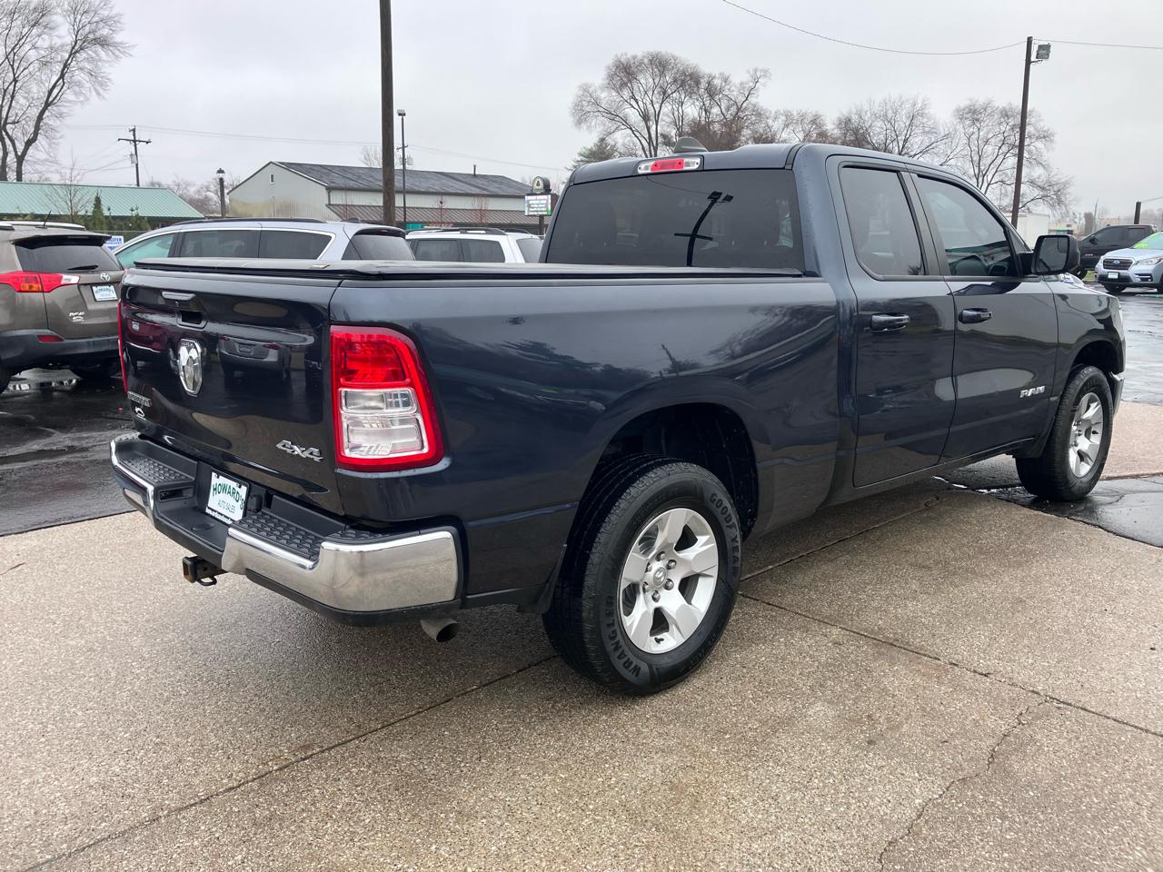 RAM 1500 Big Horn Quad Cab 4WD 2021