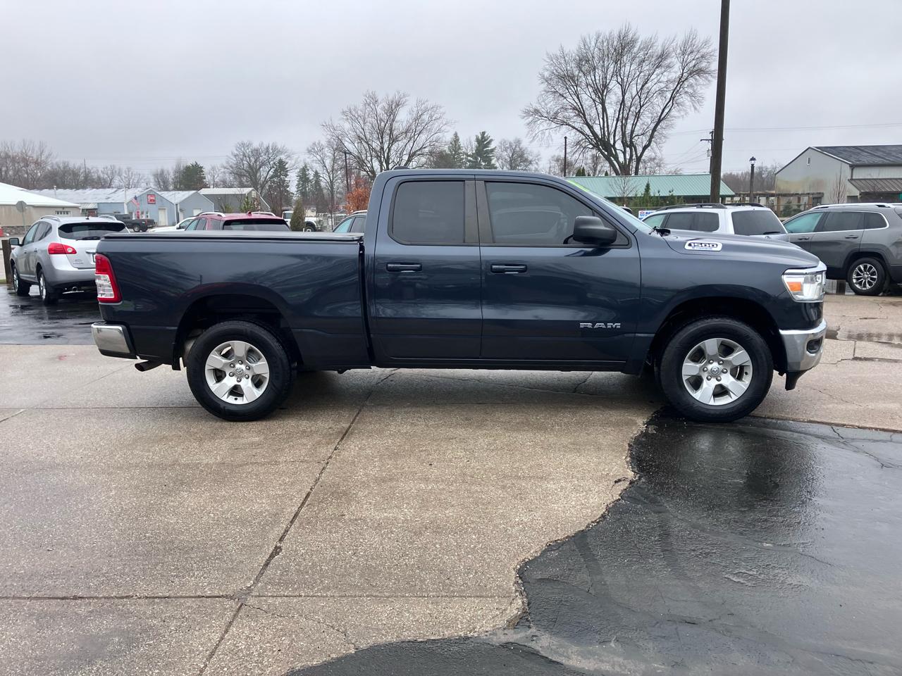 RAM 1500 Big Horn Quad Cab 4WD 2021