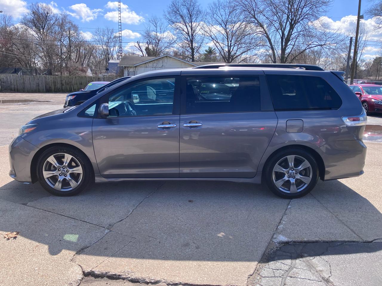 Toyota Sienna SE 8-Passenger 2018