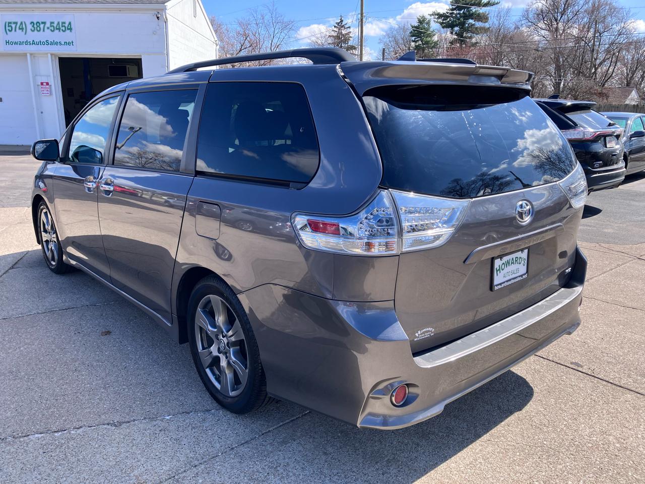 Toyota Sienna SE 8-Passenger 2018