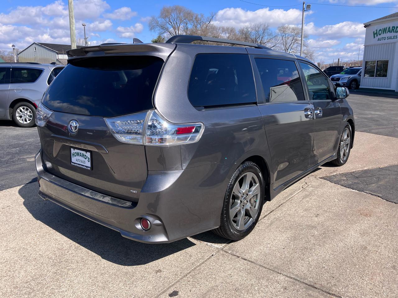 Toyota Sienna SE 8-Passenger 2018