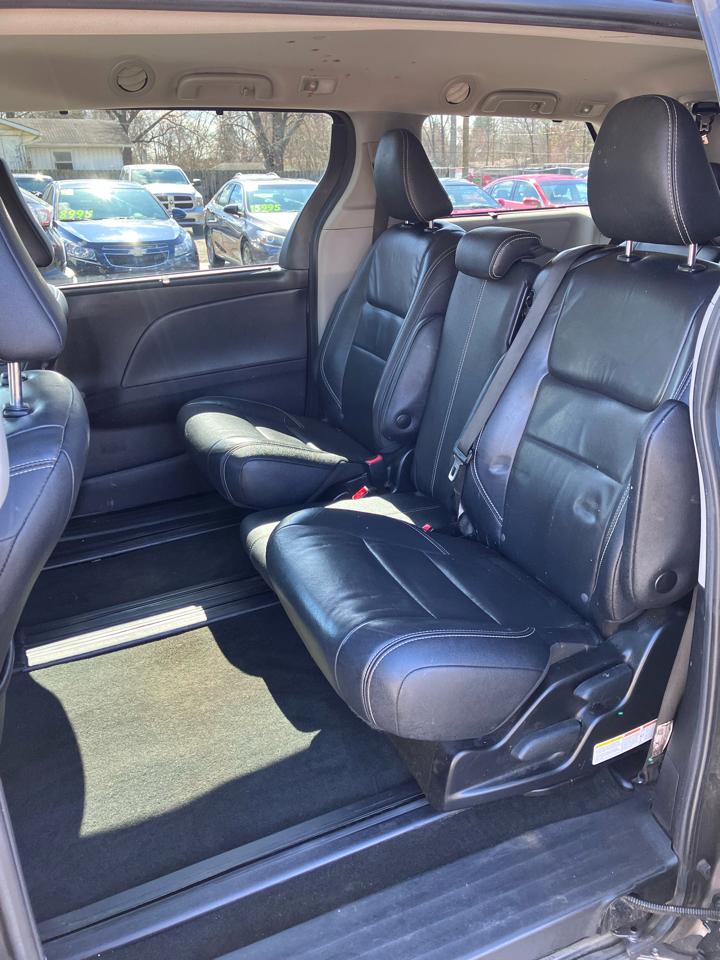 Toyota Sienna SE 8-Passenger 2018