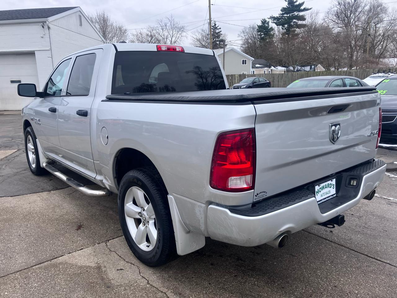 RAM 1500 Tradesman Crew Cab SWB 4WD 2014