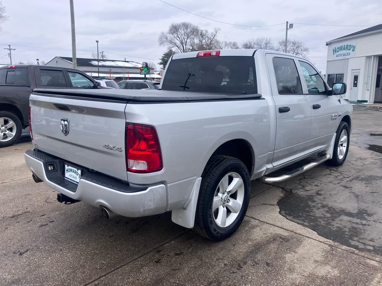 RAM 1500 Tradesman Crew Cab SWB 4WD 2014