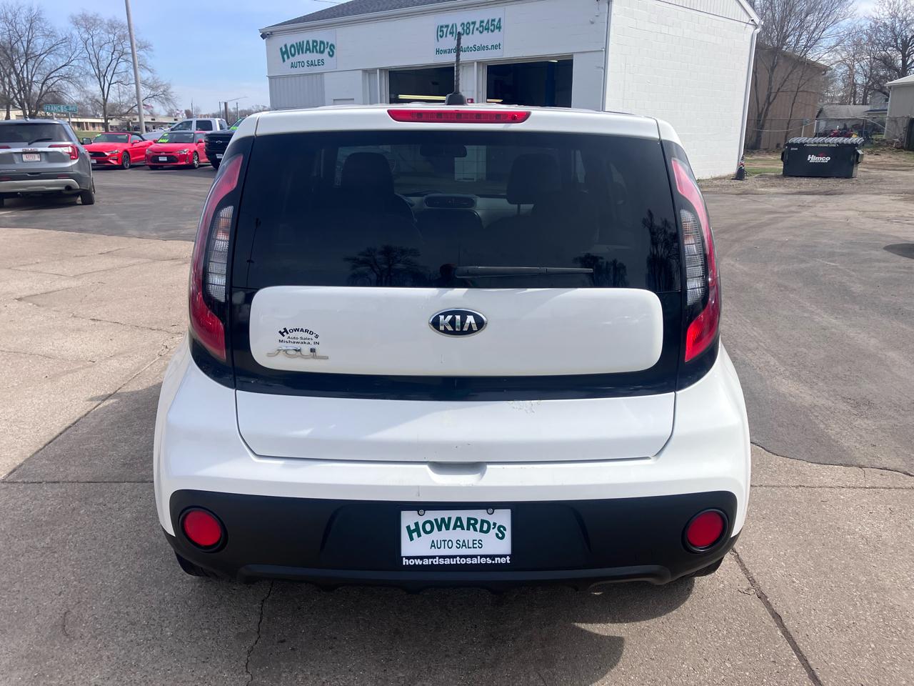 Kia Soul Base 6M 2017