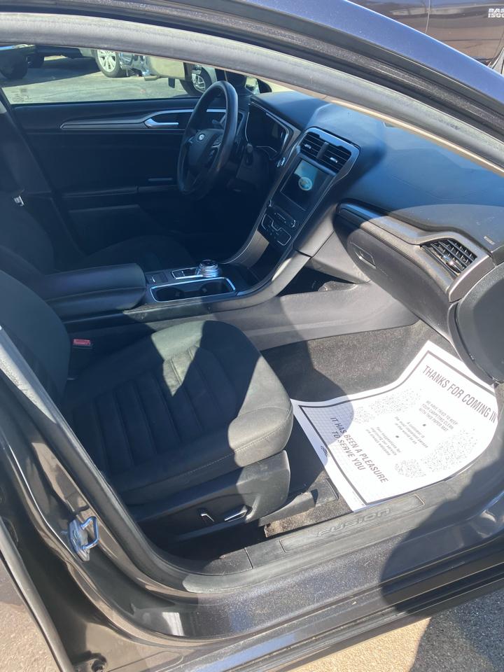 Ford Fusion SE 2017
