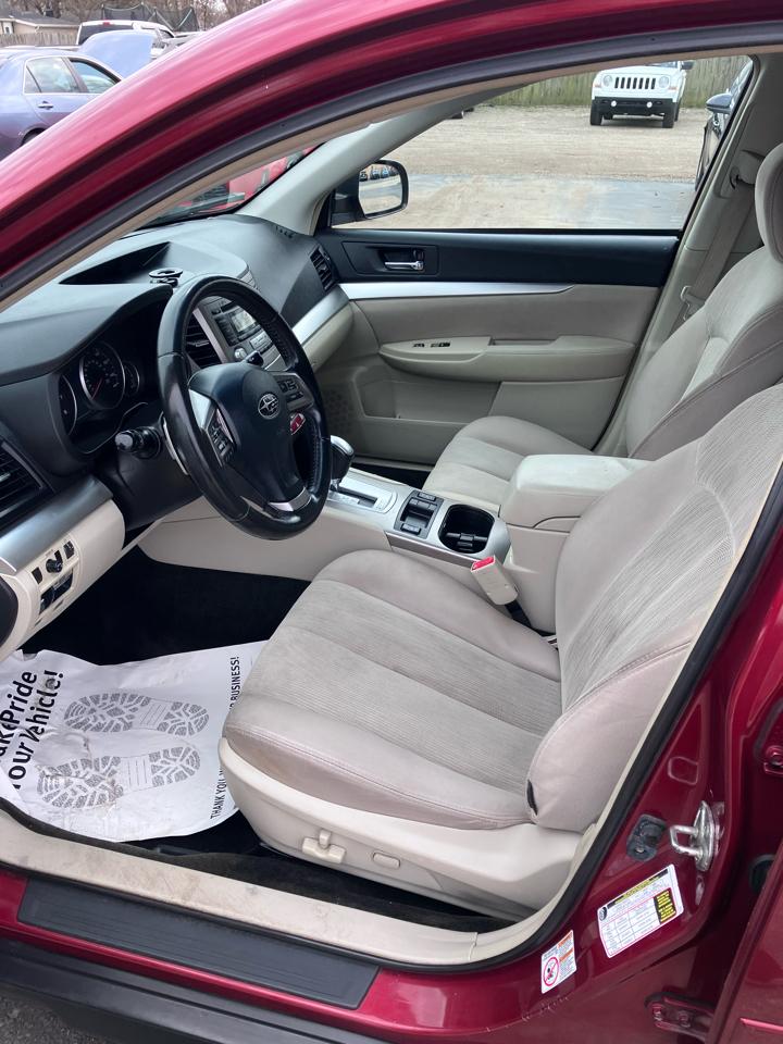 Subaru Outback 2.5i Premium 2013