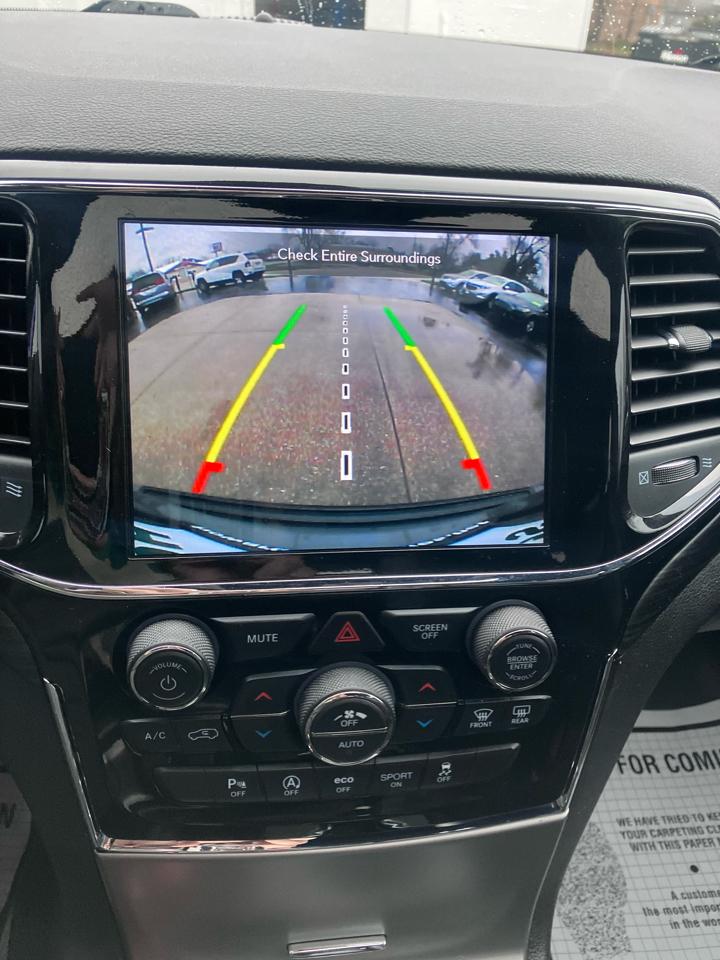 Jeep Grand Cherokee Laredo E 4WD 2021