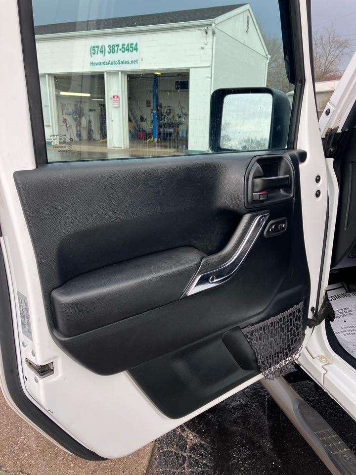 Jeep Wrangler Unlimited Sahara 4WD 2016