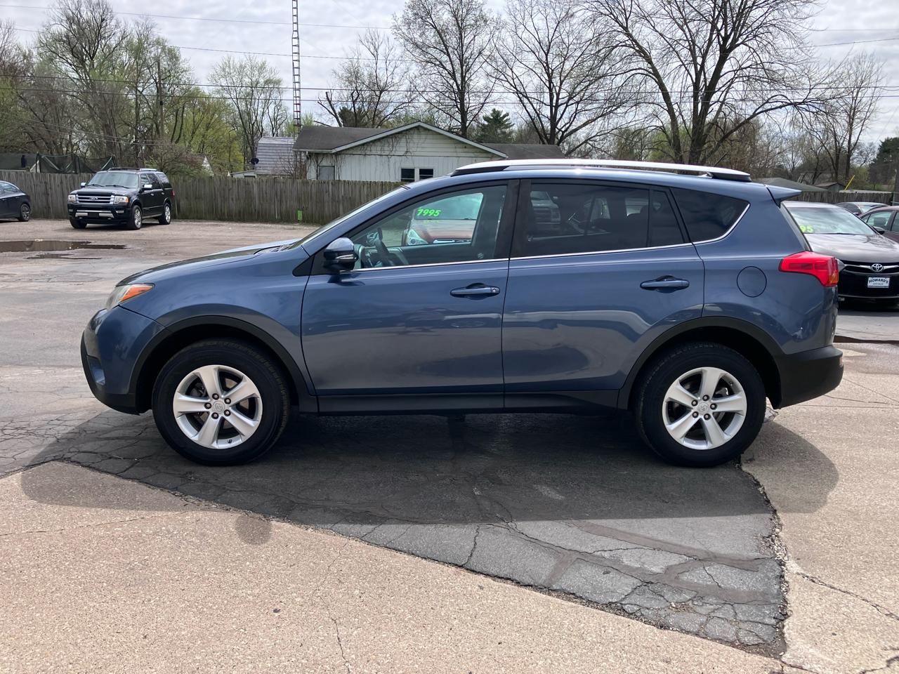 Toyota RAV4 XLE AWD 2013