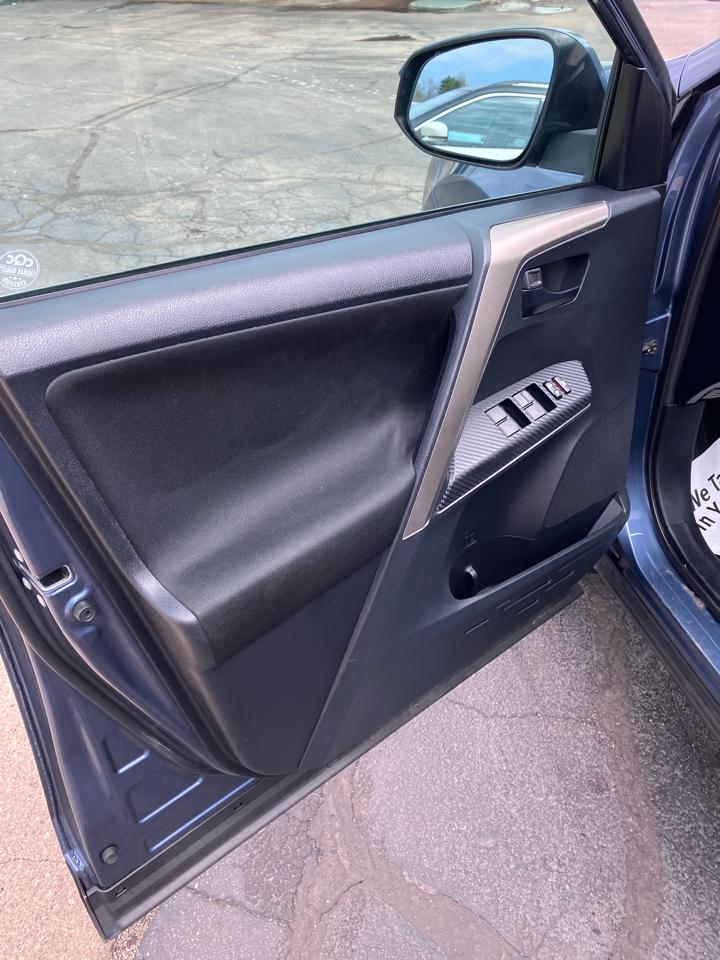 Toyota RAV4 XLE AWD 2013