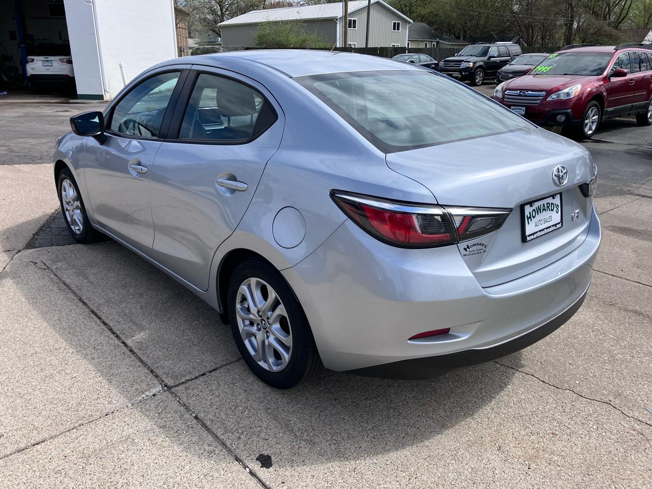 Toyota Yaris iA 6A 2018