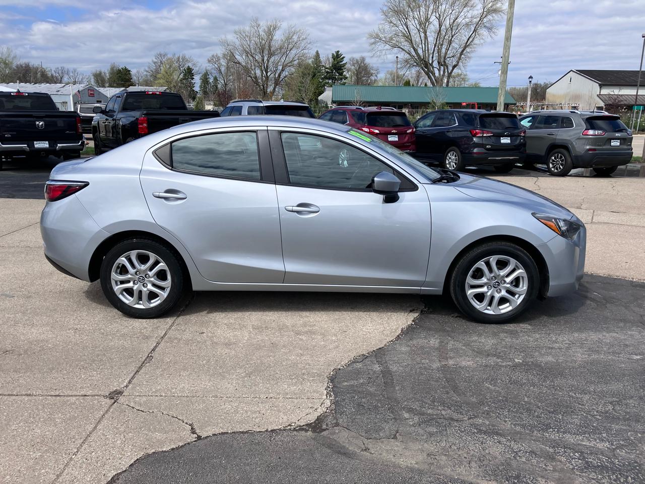 Toyota Yaris iA 6A 2018