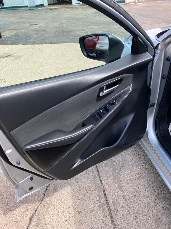 Toyota Yaris iA 6A 2018