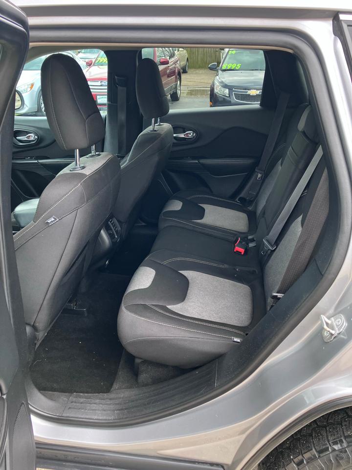 Jeep Cherokee Latitude 4WD 2014